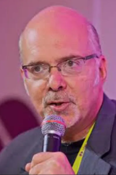 Andrew Tomas
