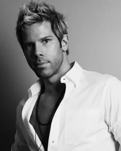 Daniel Lacerda Yoga Teacher