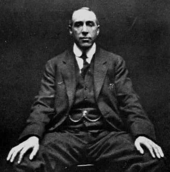 Harry Price Eric John Dingwall