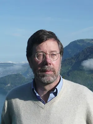 Llewellyn Vaughan-lee